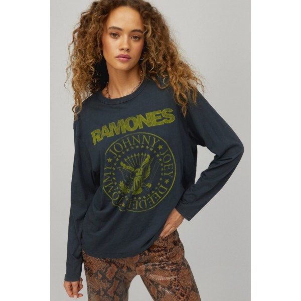 Ramone Crest Crewneck