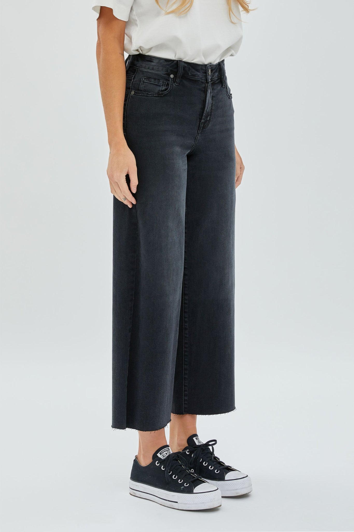 Nori Crop Wide Leg Jean