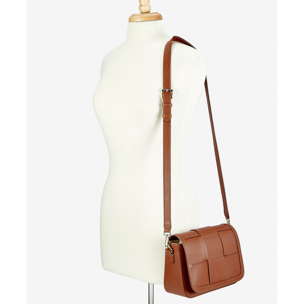 Obelisk Sueño Crossbody