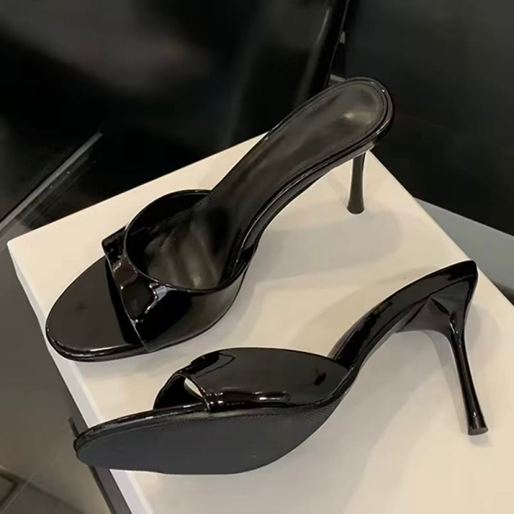 Enigma Destino Heels